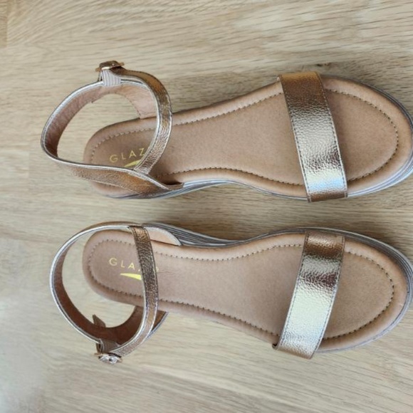 Glaze Cee Cee Platforms - Picture 5 of 7